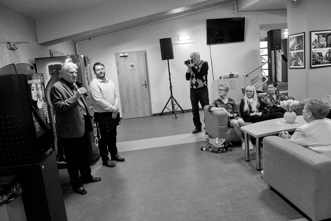 Vernisáž a křest 70 11