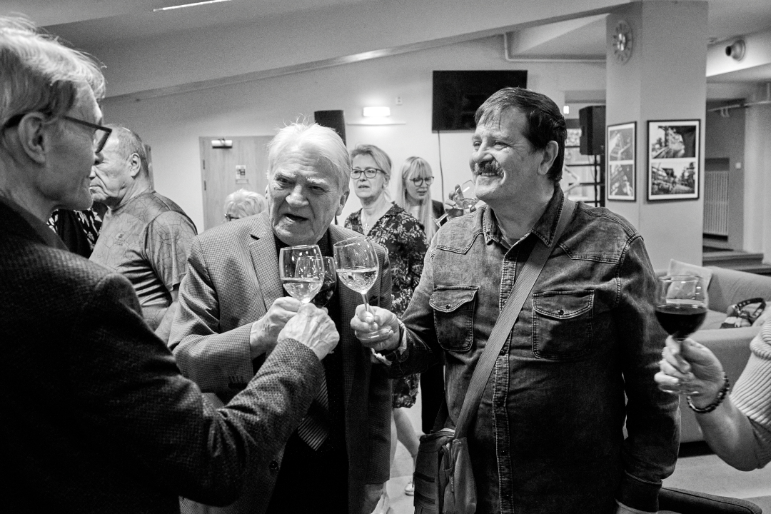 Vernisáž a křest 70 37