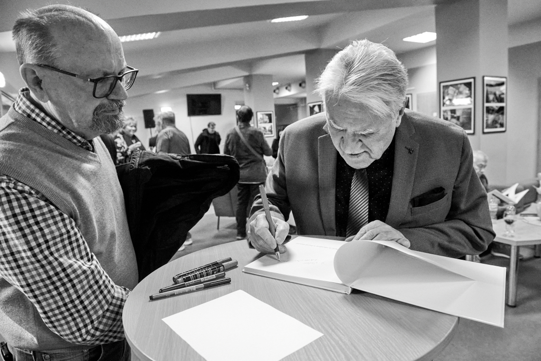 Vernisáž a křest 70 49